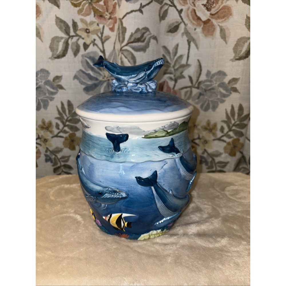 Wyland Studios Cookie Jar Humpback Whale Fish Coral 3D Read